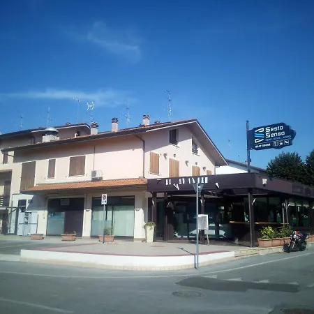 Sestosenso Food Drink Sleep Ristorante Pizzeria Alloggi * تشيزينا